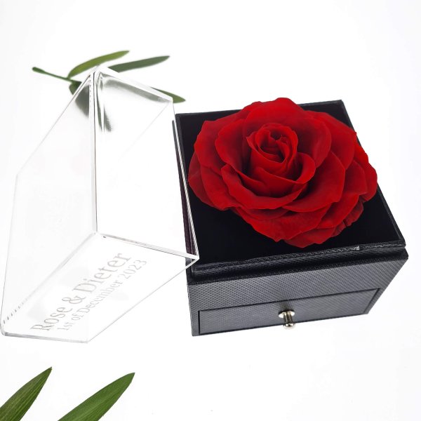 Heart Key Ring With Engraved Rose Box