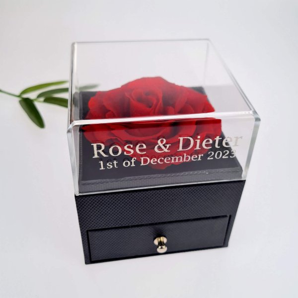 Heart Key Ring With Engraved Rose Box