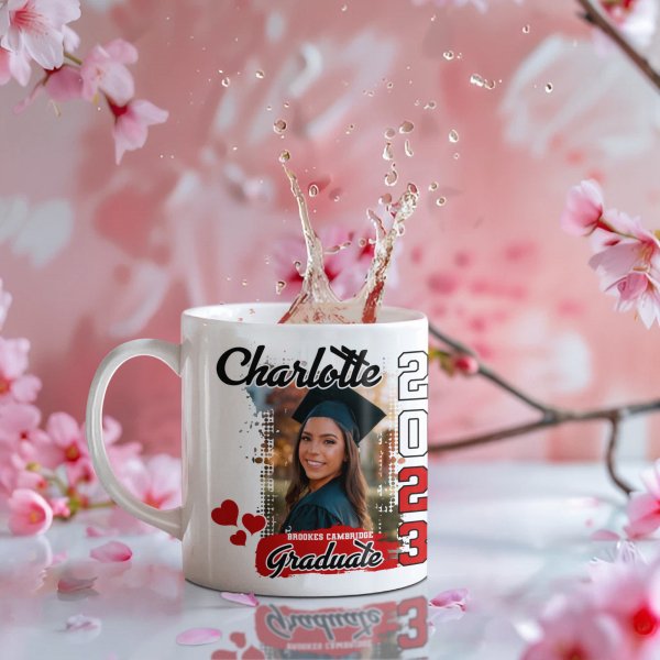 GRADUATE MUG