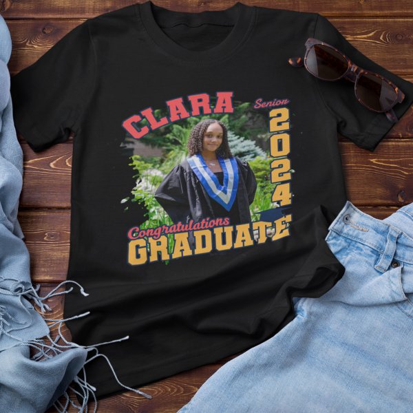 GRADUTATE TSHIRT